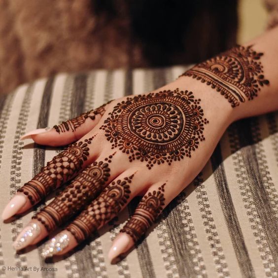 Best & latest mehndi Dizain Collection Images to try in 2020 | Weddingbels