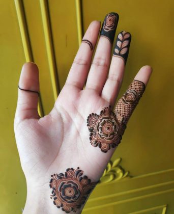 Step by Step Mehndi design for college girls
