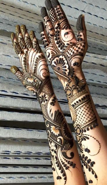 Mehndi designs for Hyderabadi bride