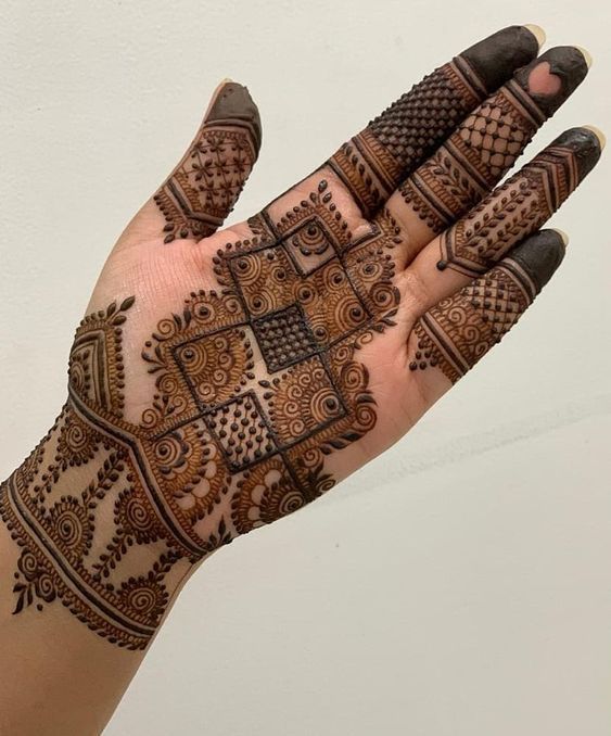 Hyderabadi Mehndi Designs